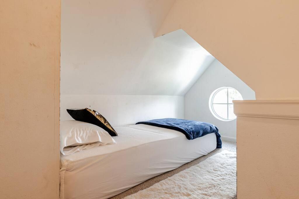 Insperit Home At Galleria With Heated Pool Spa ヒューストン エクステリア 写真
